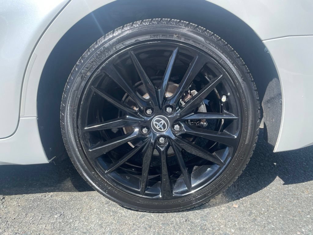 Used 2022 Toyota Camry XSE w/ Cold Weather Package FWD image 10
