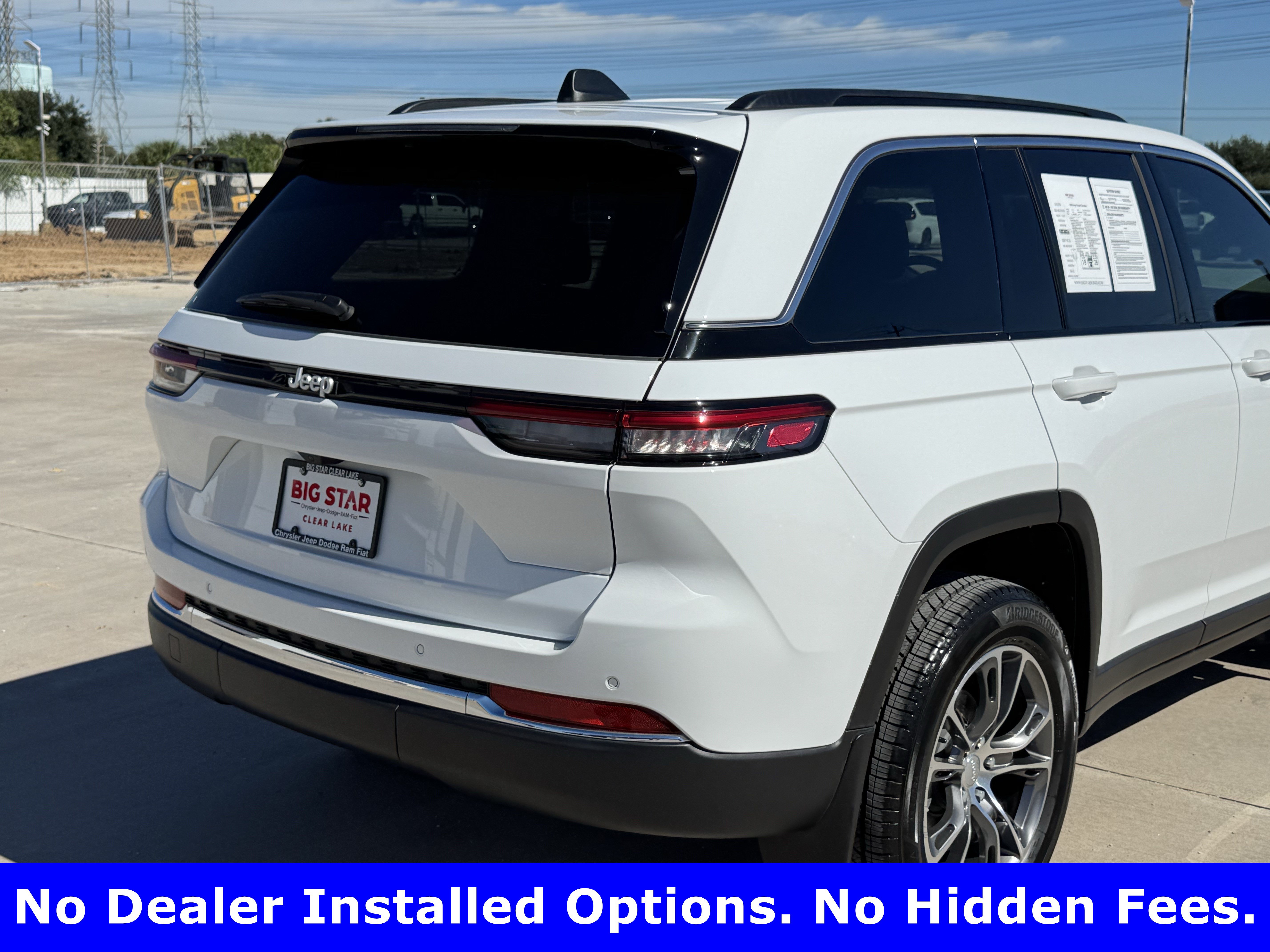 Used 2026 Jeep Grand Cherokee Laredo X RWD image 7