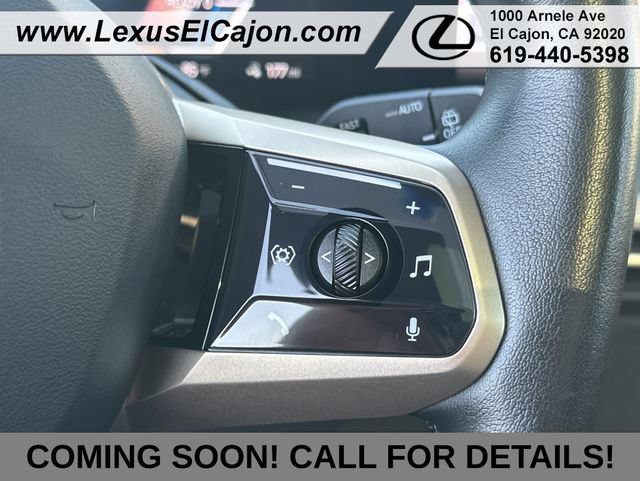 Used 2023 BMW iX xDrive50 w/ Premium Package AWD/4WD image 27