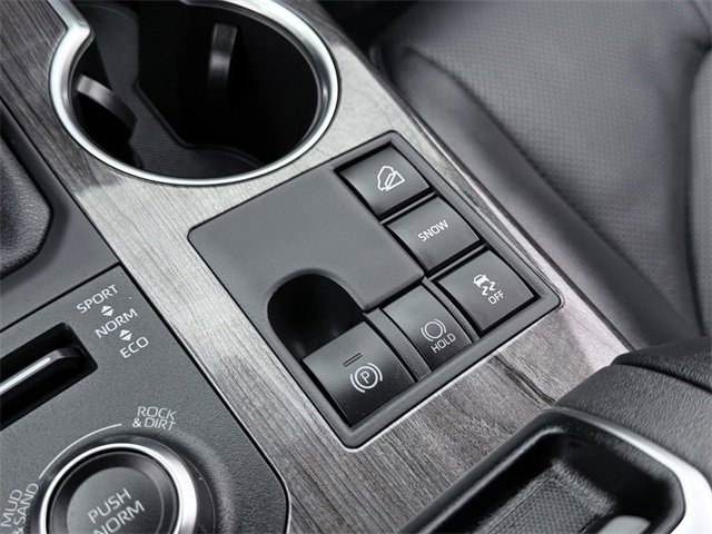 Certified 2025 Toyota Highlander Limited image 37