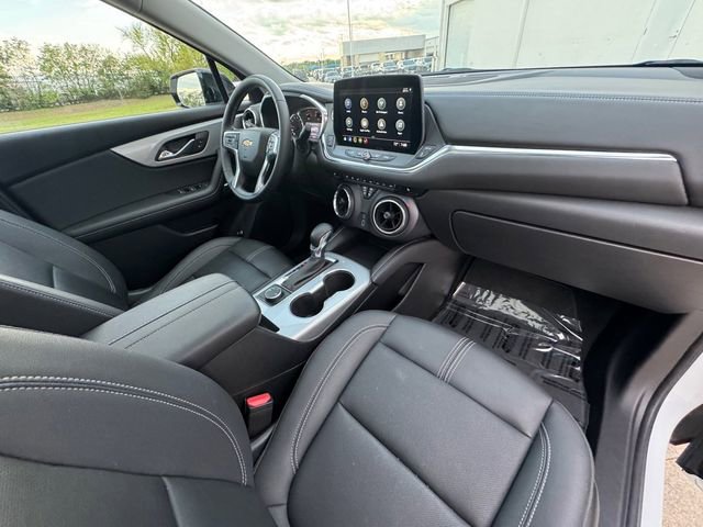 Used 2023 Chevrolet Blazer LT image 32