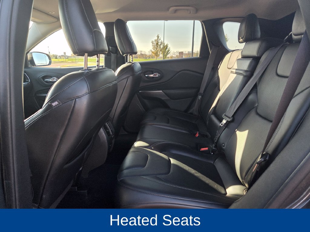 Used 2019 Jeep Cherokee Limited AWD/4WD image 38