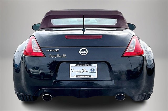 Used 2010 Nissan 370Z Touring image 6