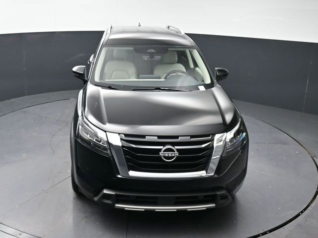 Used 2025 Nissan Pathfinder SL FWD image 23