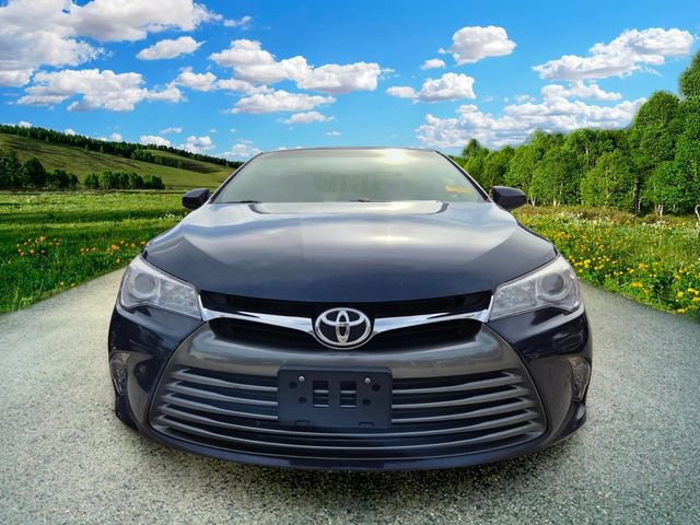 Used 2017 Toyota Camry XLE w/ Moonroof Package FWD image 2