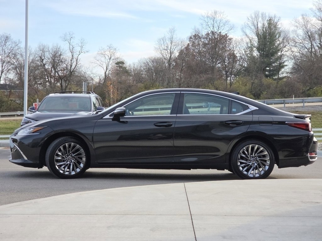 Certified 2024 Lexus ES 300h Ultra Luxury w/ Accessory Package (Z1) image 26