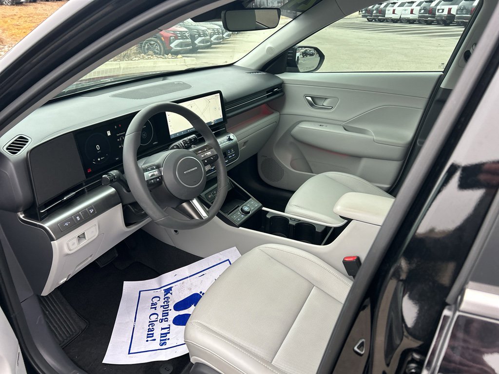 Used 2024 Hyundai Kona Limited image 11