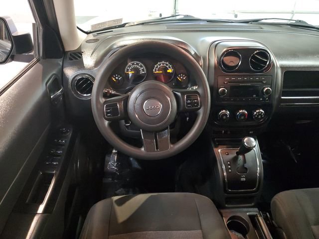 Used 2014 Jeep Patriot Sport w/ Power Value Group AWD/4WD image 14