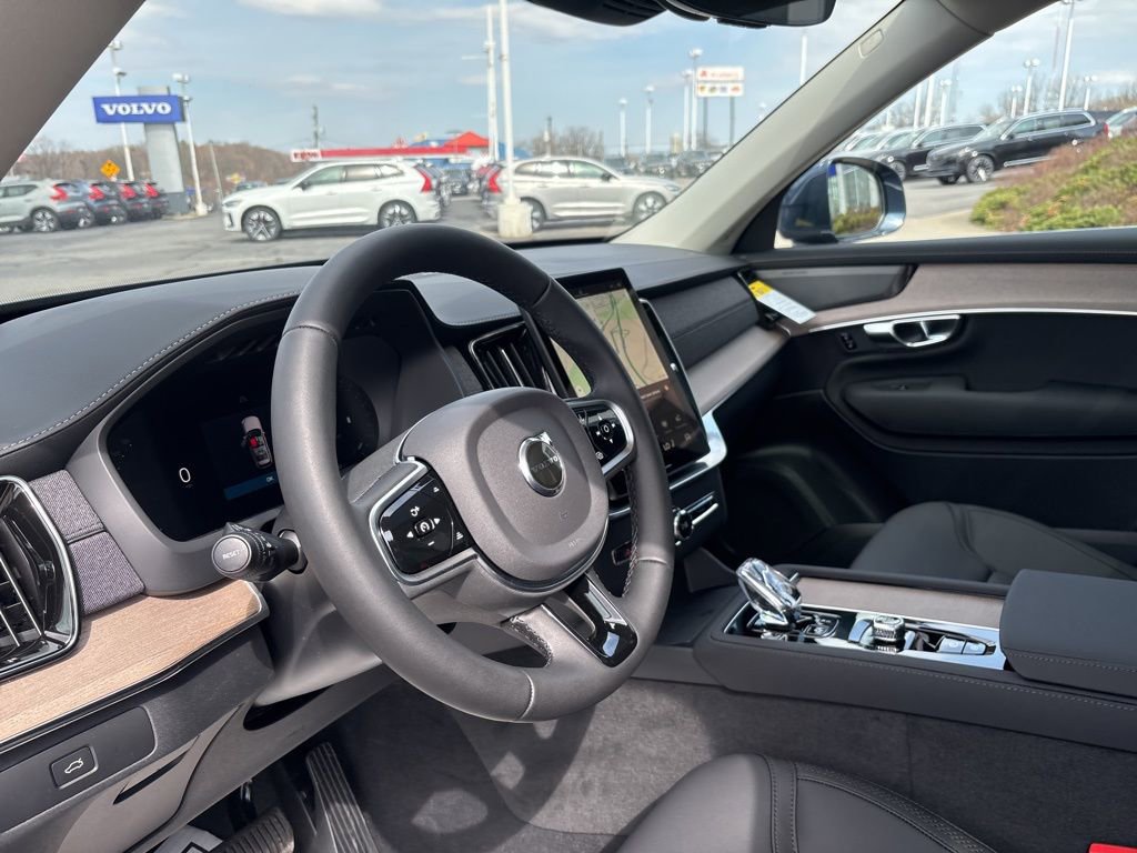 New 2026 Volvo XC90 B6 Plus w/ Protection Package Premier AWD/4WD image 19