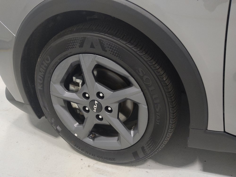 Used 2025 Kia K4 FWD image 31