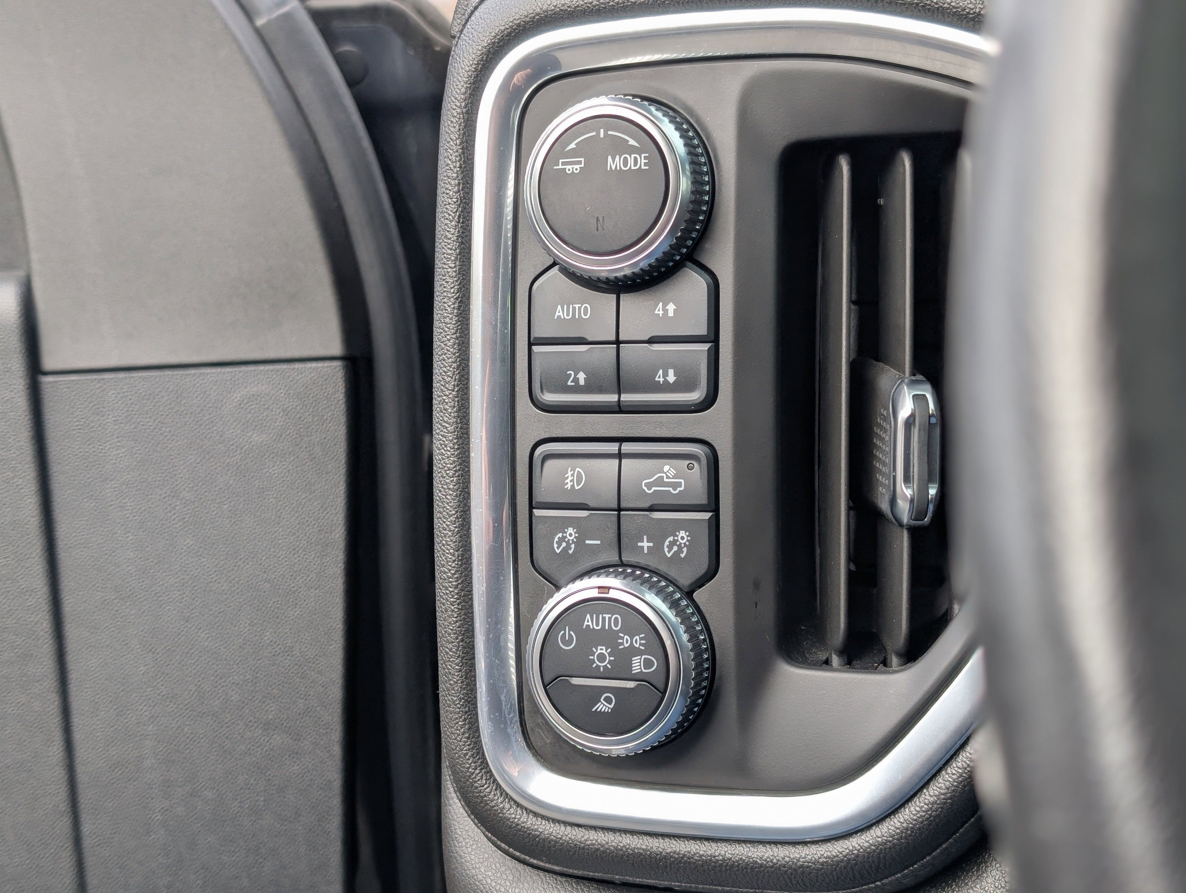 Used 2021 GMC Sierra 3500 Denali w/ Denali Ultimate Package image 33