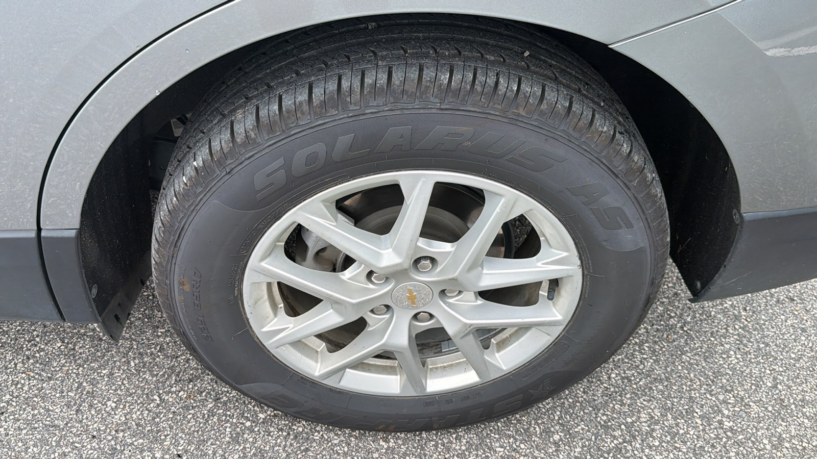 Used 2024 Chevrolet Equinox LT AWD/4WD image 12