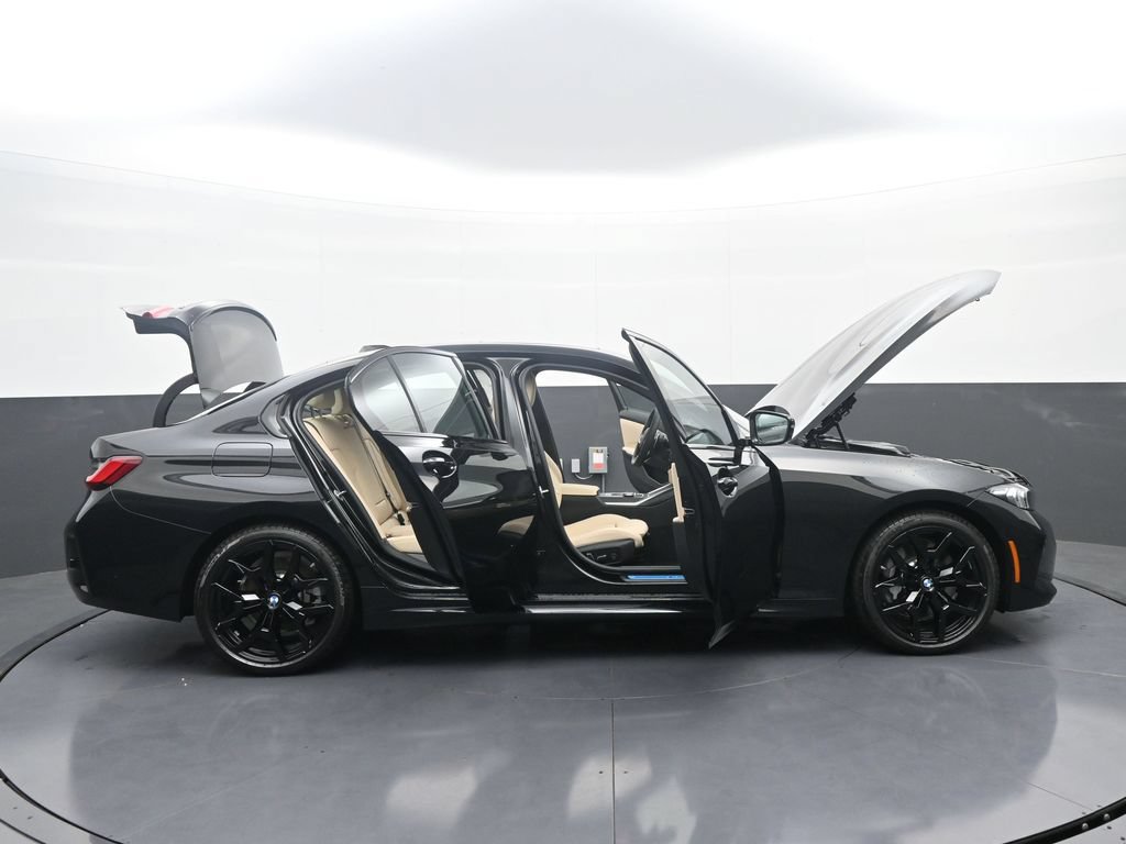 New 2026 BMW 330i xDrive Sedan w/ M Sport Package AWD/4WD image 44