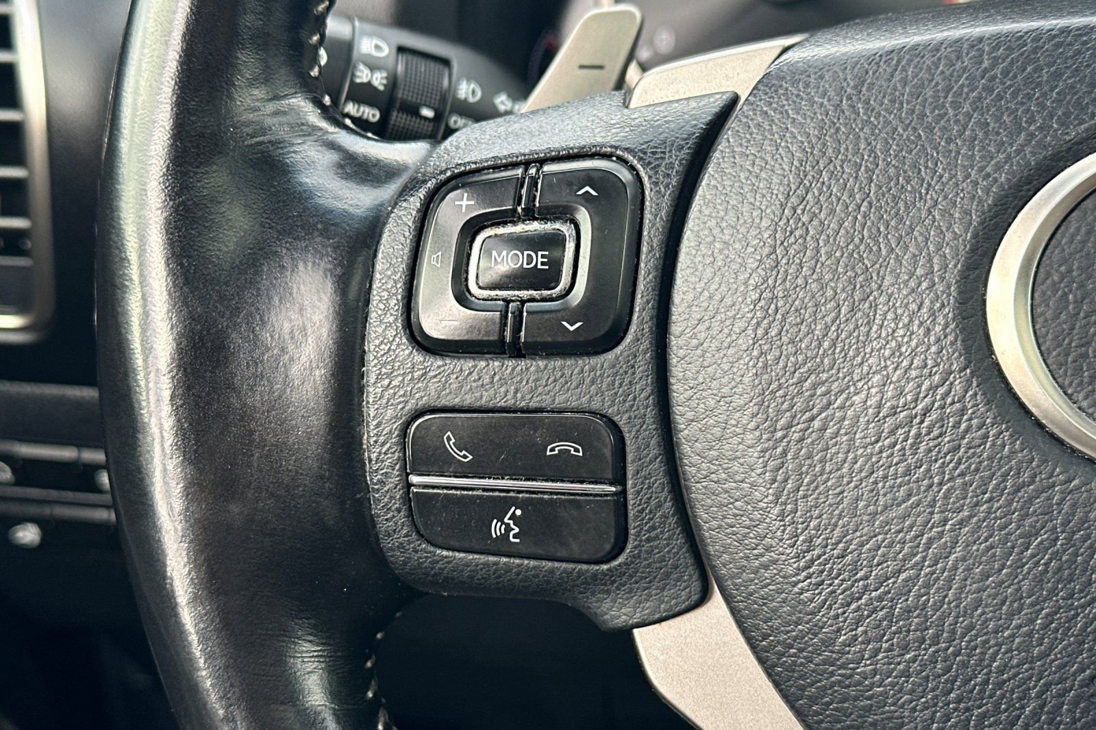 Used 2018 Lexus NX 300 FWD w/ Premium Package image 38