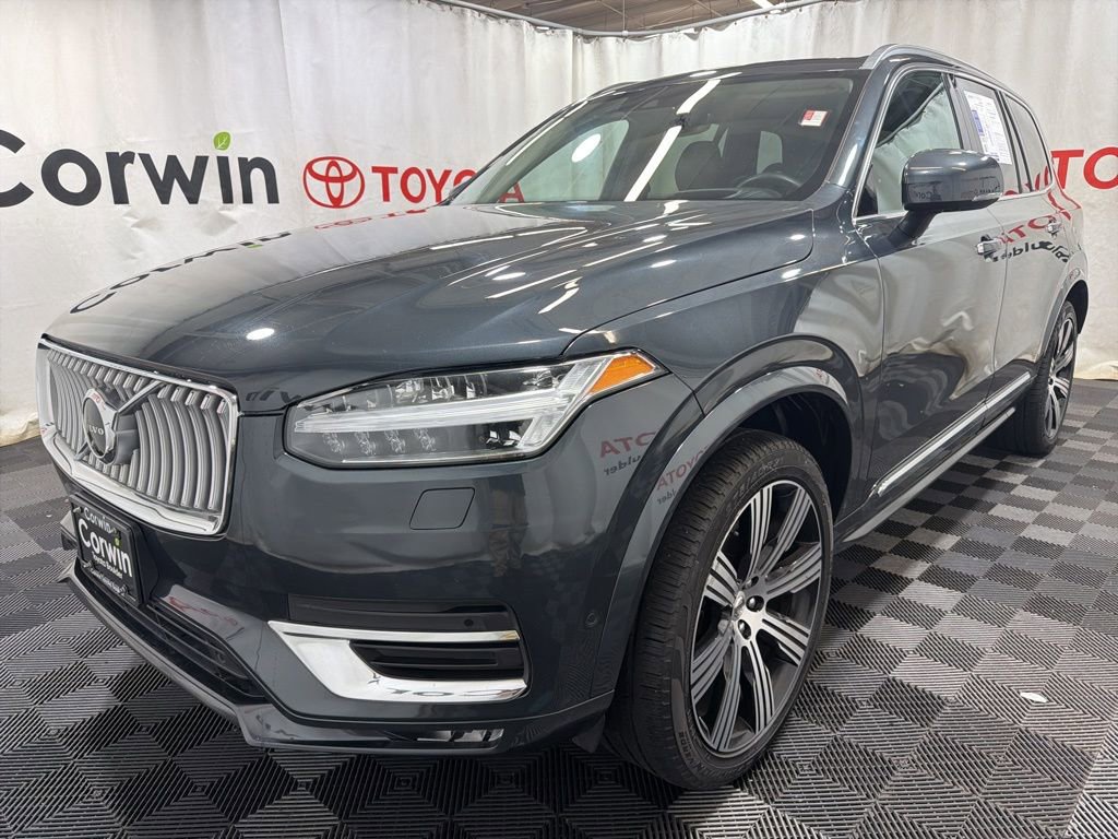 Used 2021 Volvo XC90 T6 Inscription w/ Advanced Package image 3