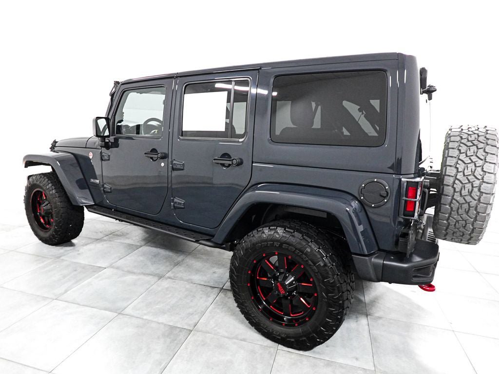 Used 2017 Jeep Wrangler Unlimited Rubicon AWD/4WD image 5