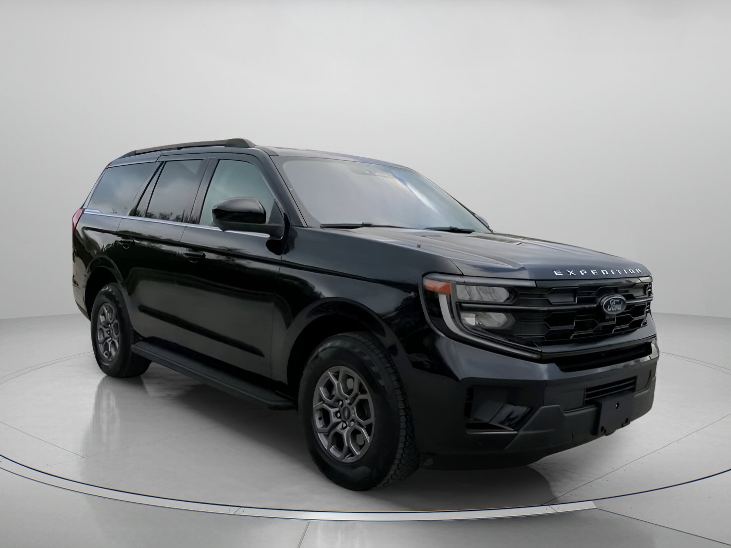 Certified 2025 Ford Expedition Active image 2