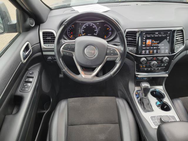 Used 2020 Jeep Grand Cherokee Altitude AWD/4WD image 13