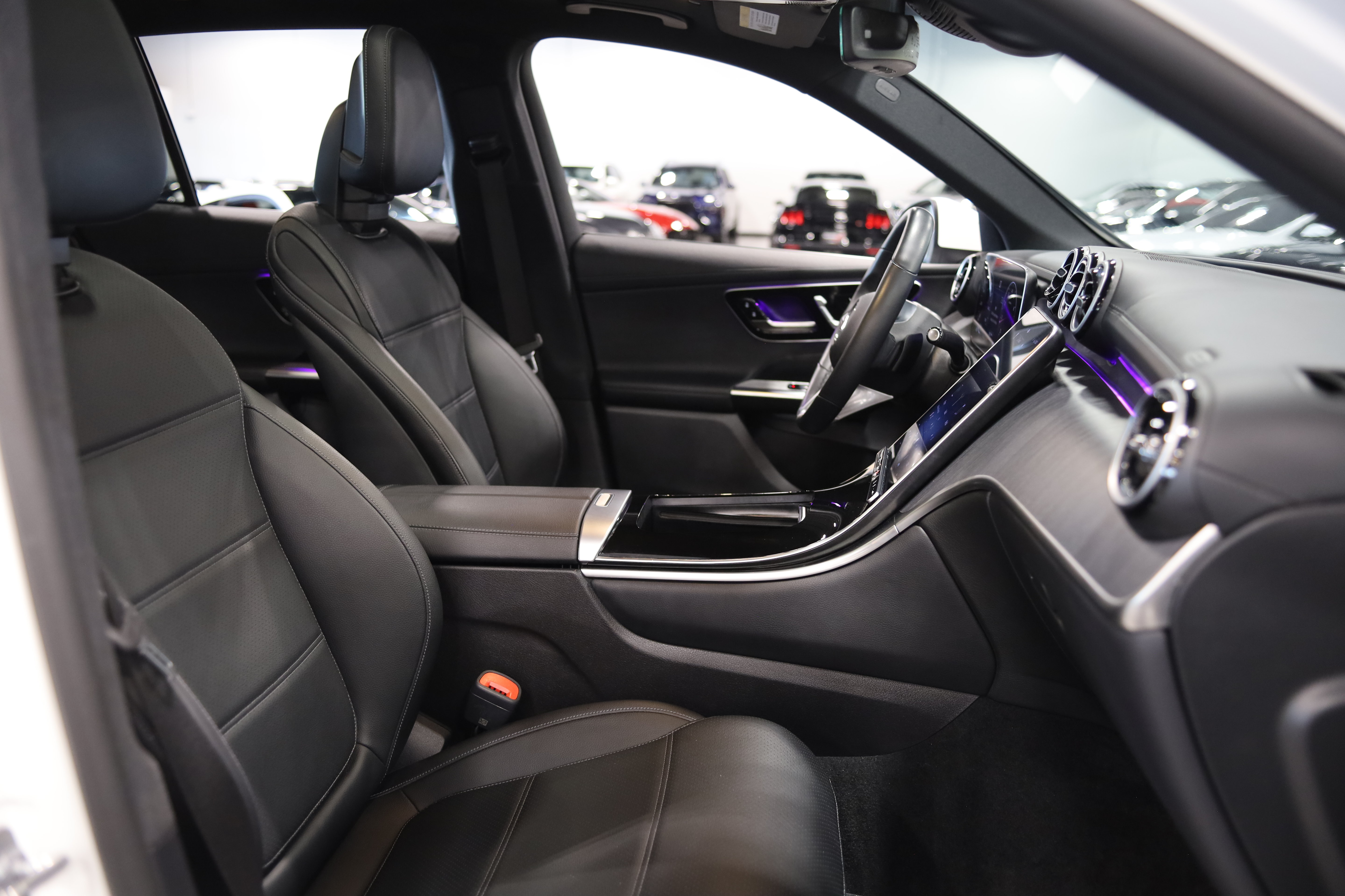 Used 2023 Mercedes-Benz GLC 300 4MATIC image 37