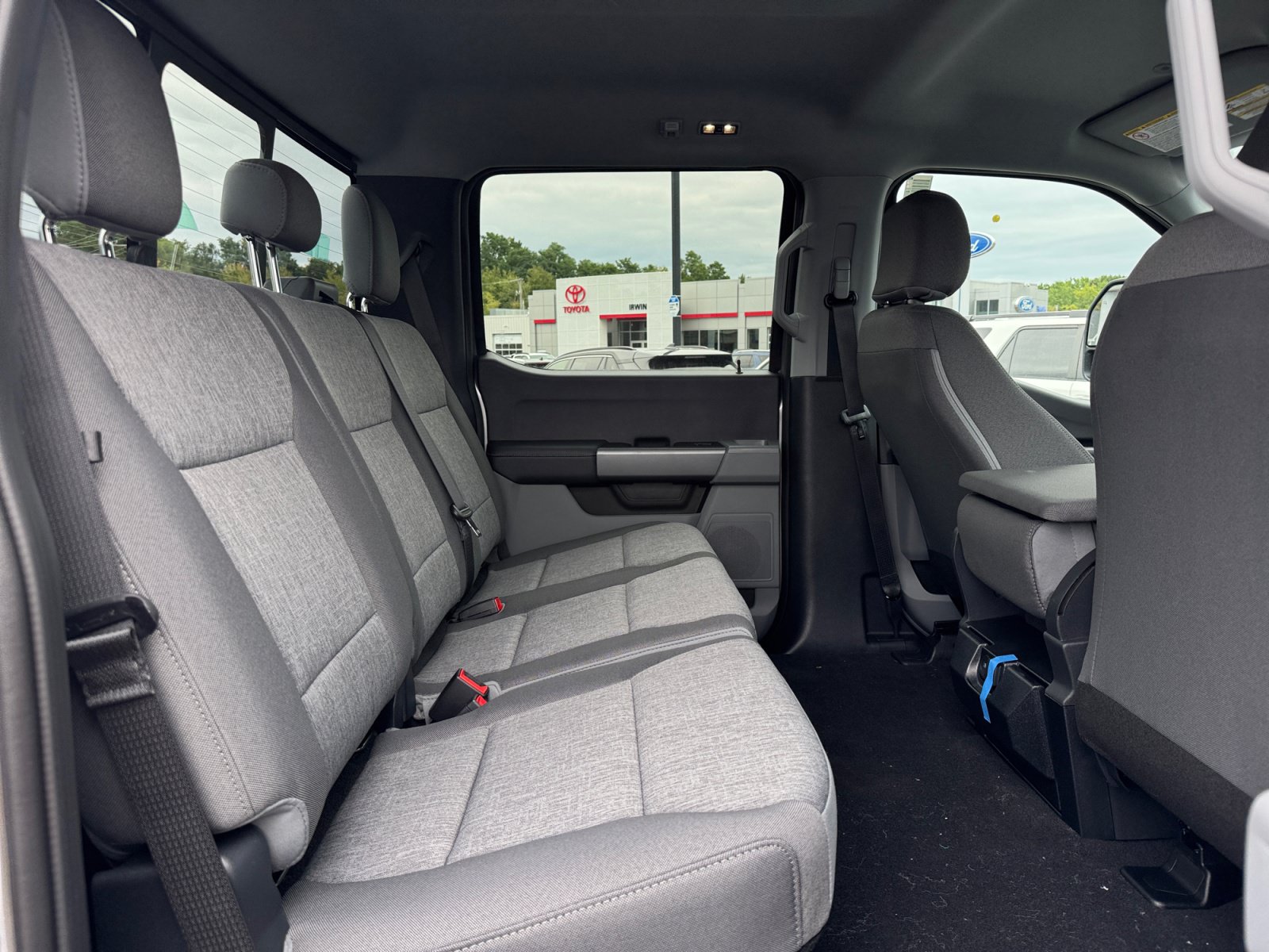 New 2027 Ford F250 XL w/ STX Appearance Package AWD/4WD image 28