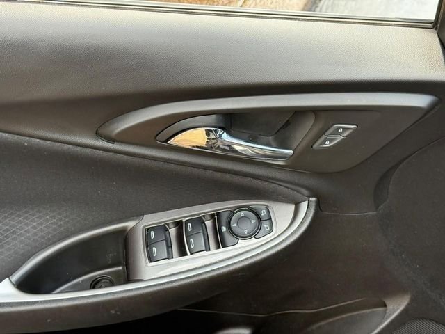 Used 2022 Chevrolet Malibu LS image 16