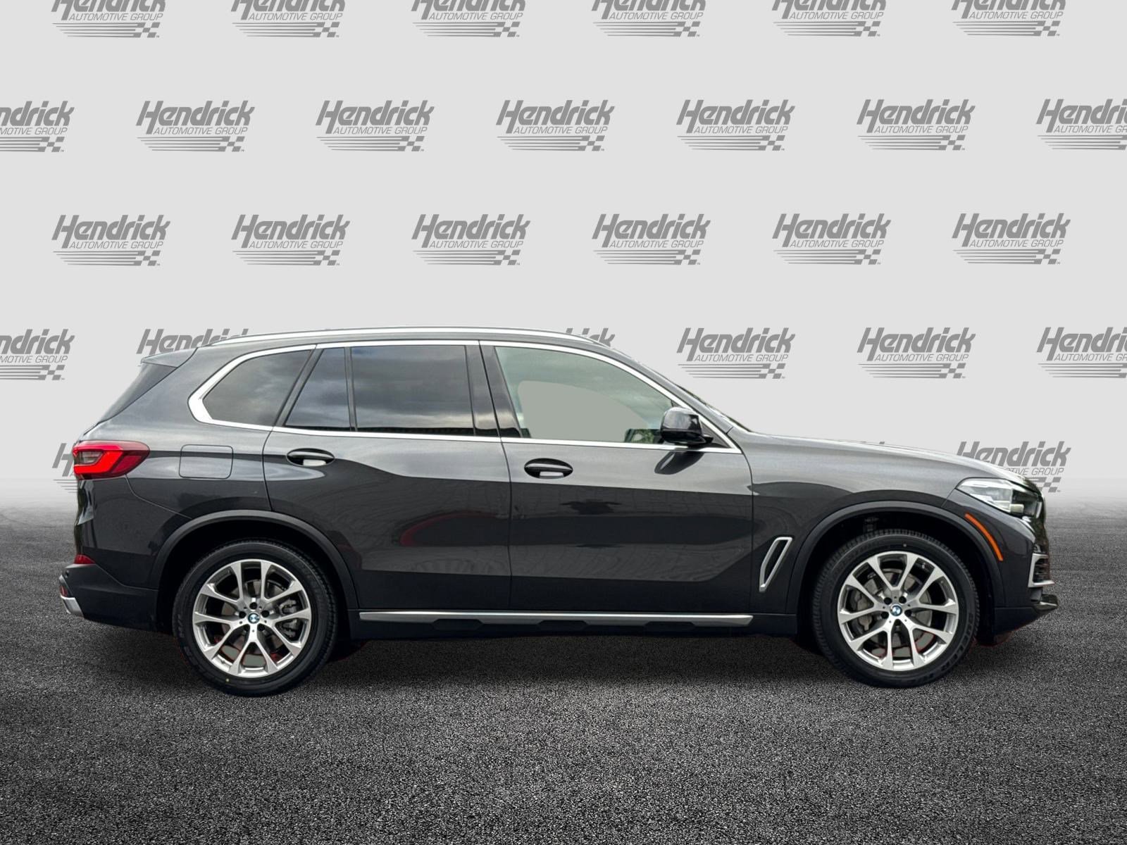 Used 2021 BMW X5 xDrive40i w/ Convenience Package image 3