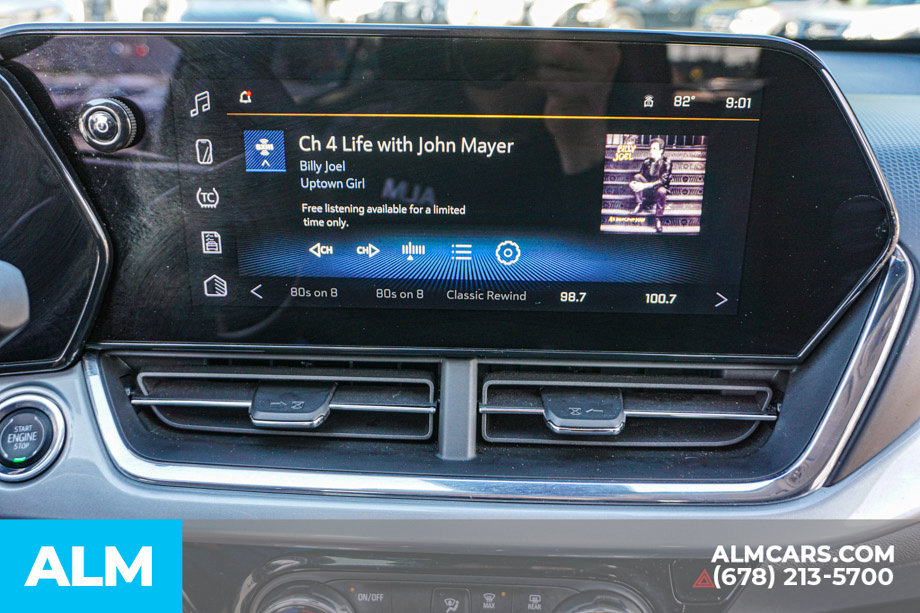 Used 2025 Chevrolet Trax LT FWD image 36