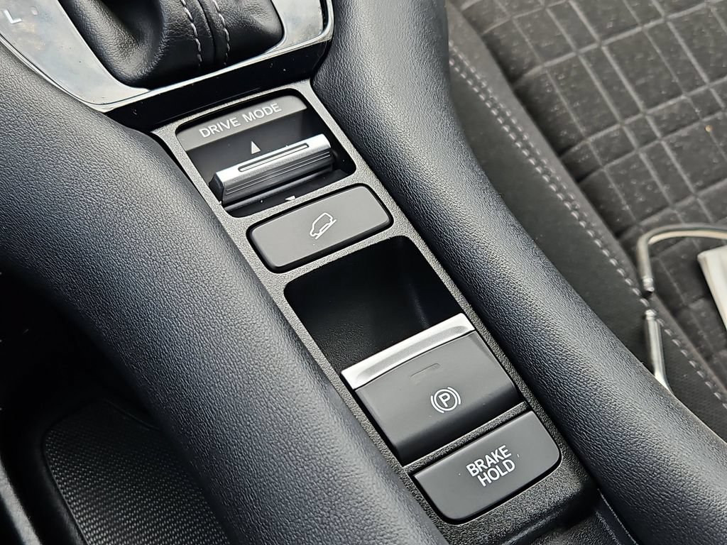 Certified 2023 Honda HR-V LX image 15