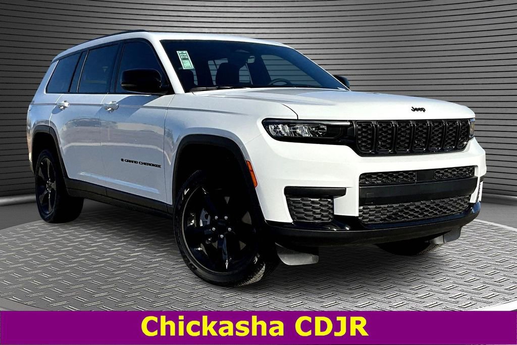 New 2025 Jeep Grand Cherokee L Altitude image 2