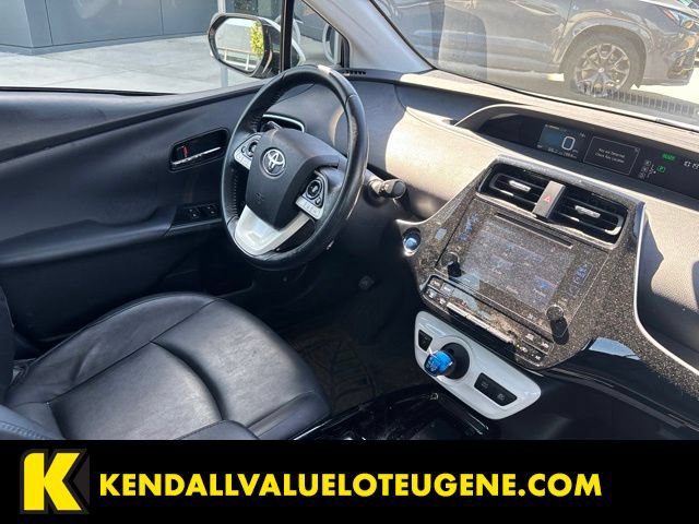 Used 2018 Toyota Prius Three Touring FWD image 10