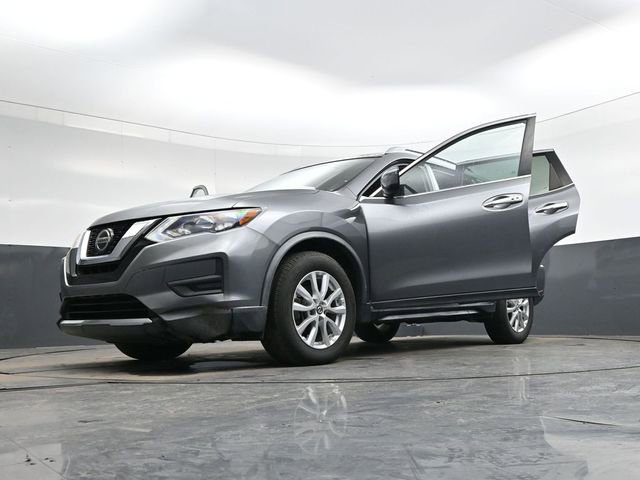Used 2018 Nissan Rogue SV image 39