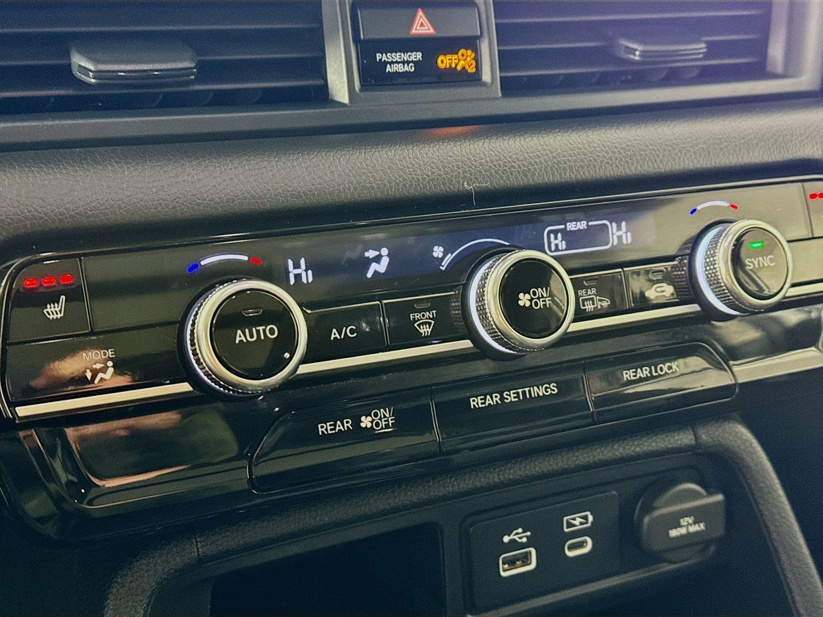 Used 2023 Honda Pilot Touring image 13