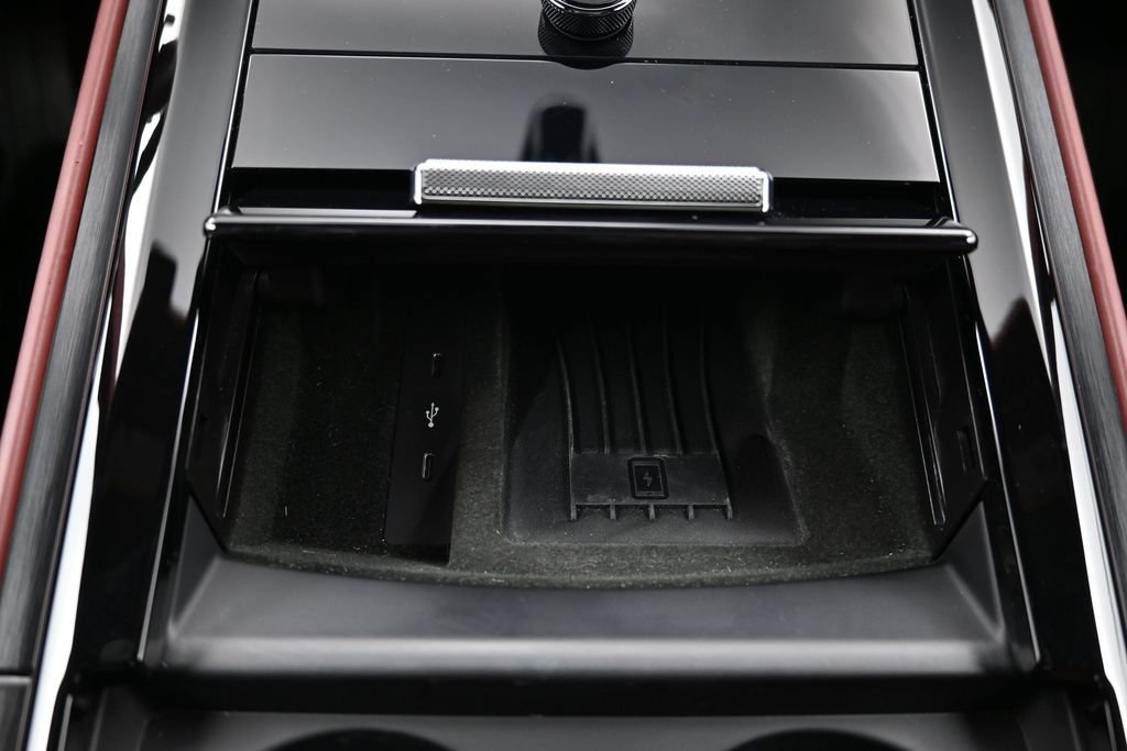 Certified 2025 Porsche Panamera 4 AWD/4WD image 17