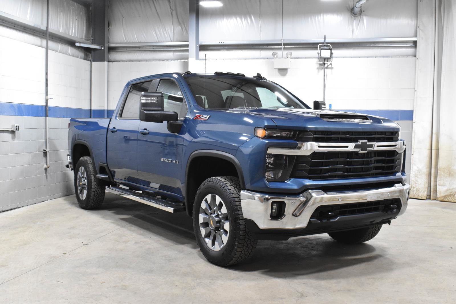 Used 2025 Chevrolet Silverado 2500 LT w/ All Star Edition AWD/4WD image 31