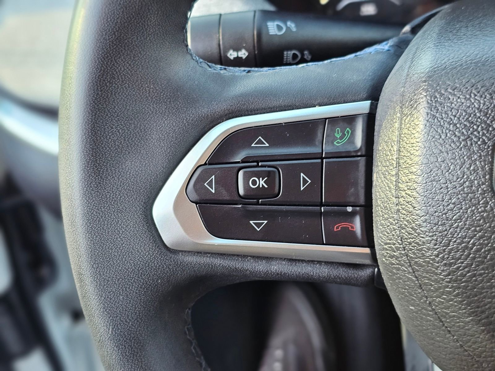 Used 2022 Jeep Compass Latitude AWD/4WD image 18