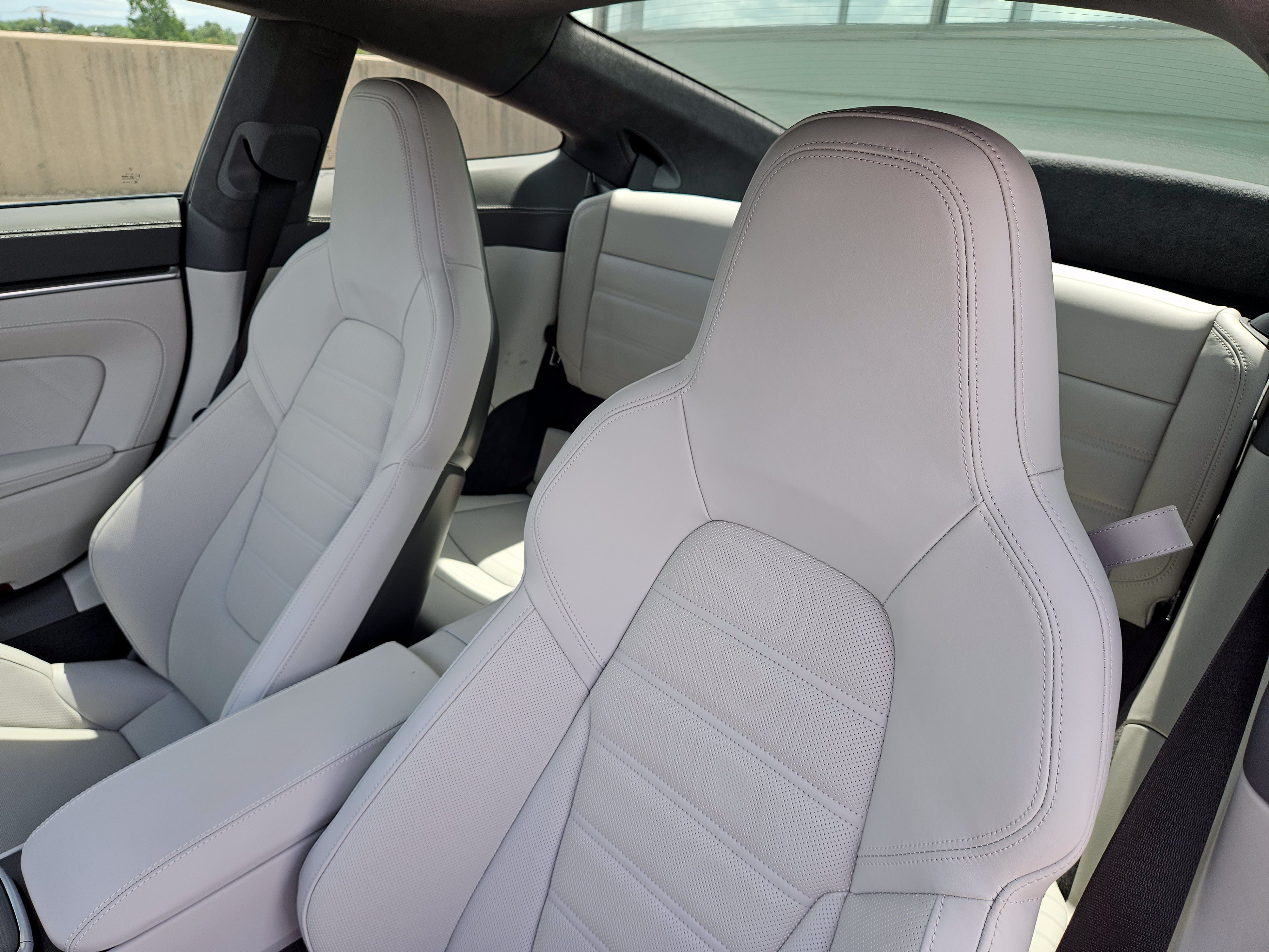 Certified 2022 Porsche 911 Turbo S AWD/4WD image 6