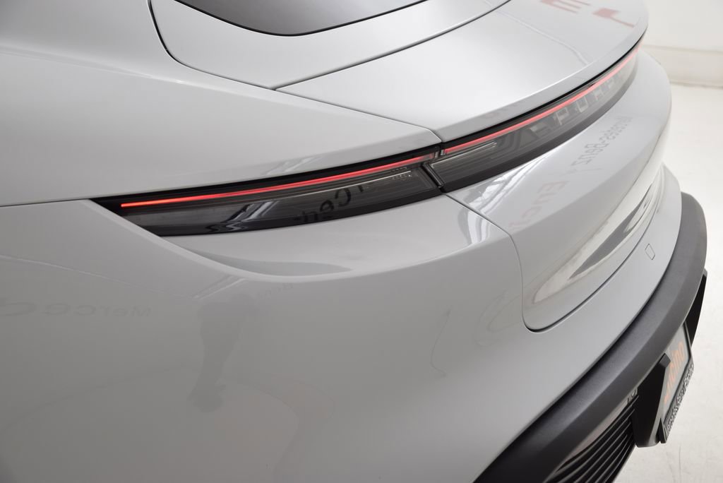 Used 2023 Porsche Taycan RWD image 13