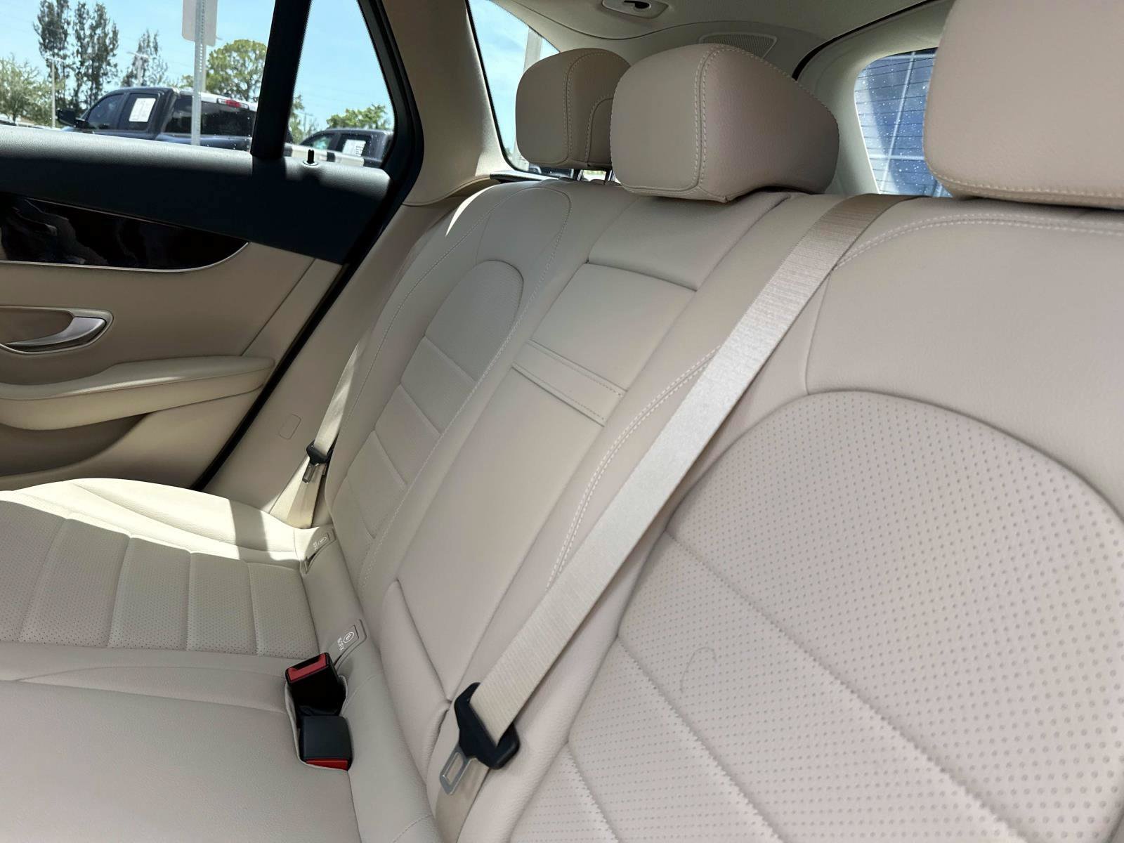 Certified 2022 Mercedes-Benz GLC 300 image 13