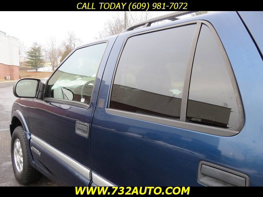 Used 2001 GMC Jimmy SLT image 28