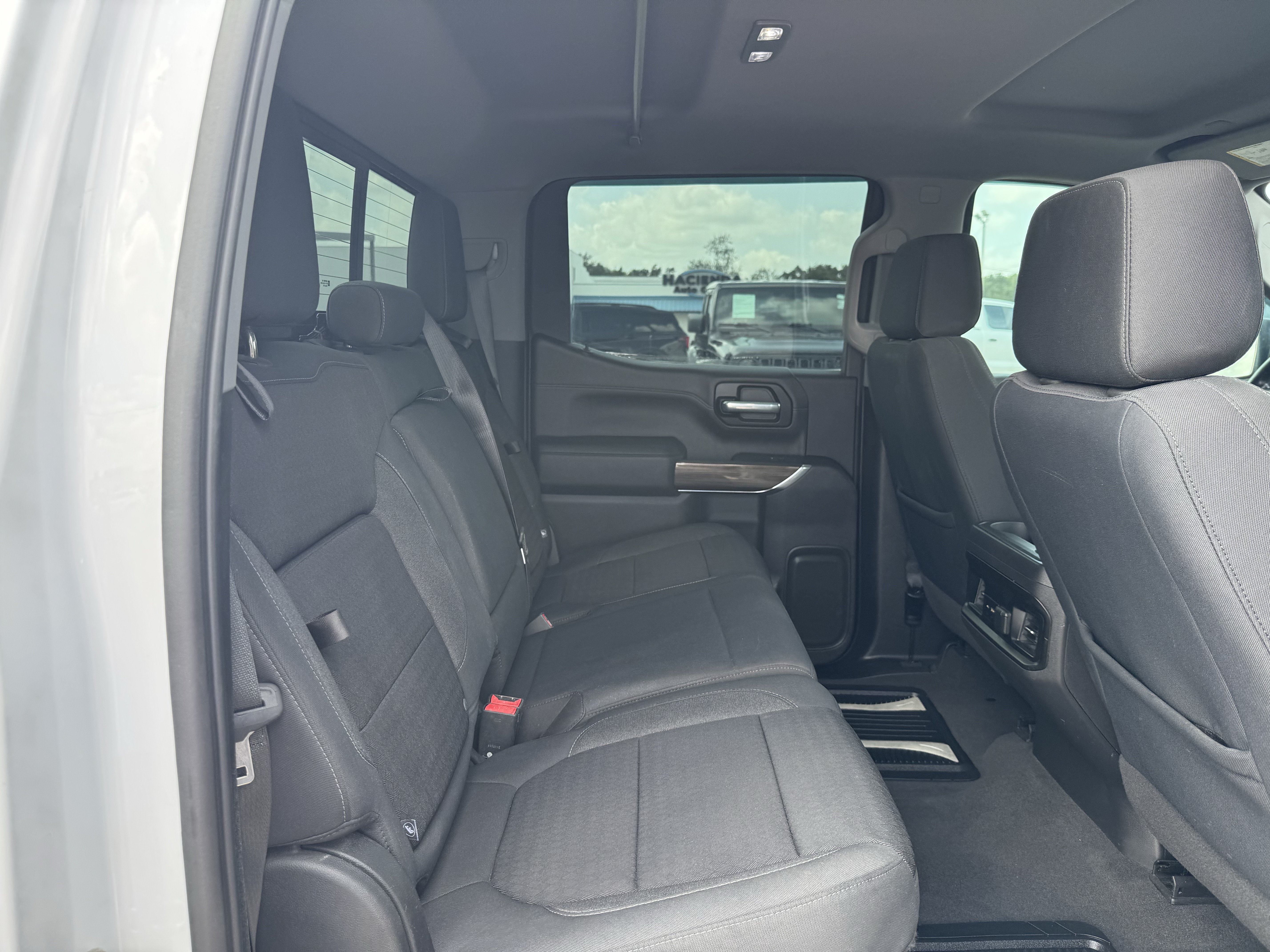Used 2020 Chevrolet Silverado 1500 RST w/ Texas Edition AWD/4WD image 30