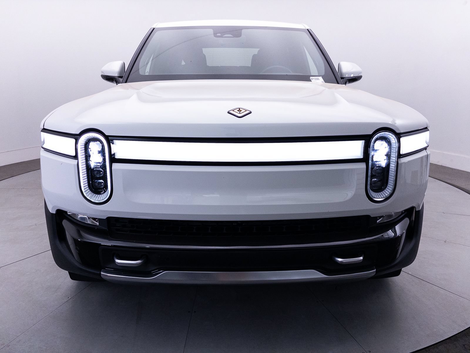 Used 2023 Rivian R1T Adventure AWD/4WD image 14
