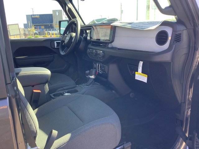 New 2026 Jeep Wrangler Sport AWD/4WD image 25
