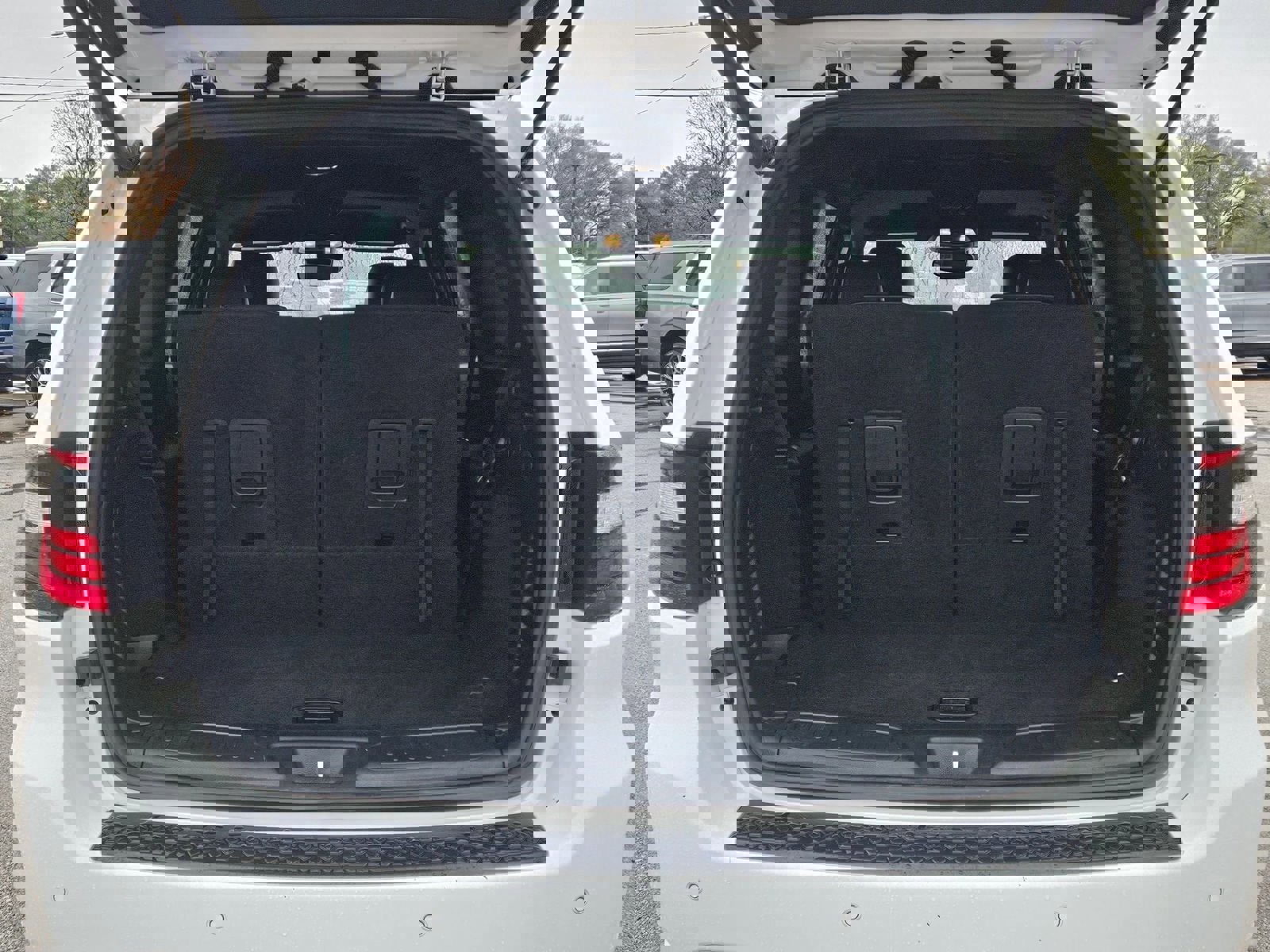 Used 2023 Dodge Durango GT image 4