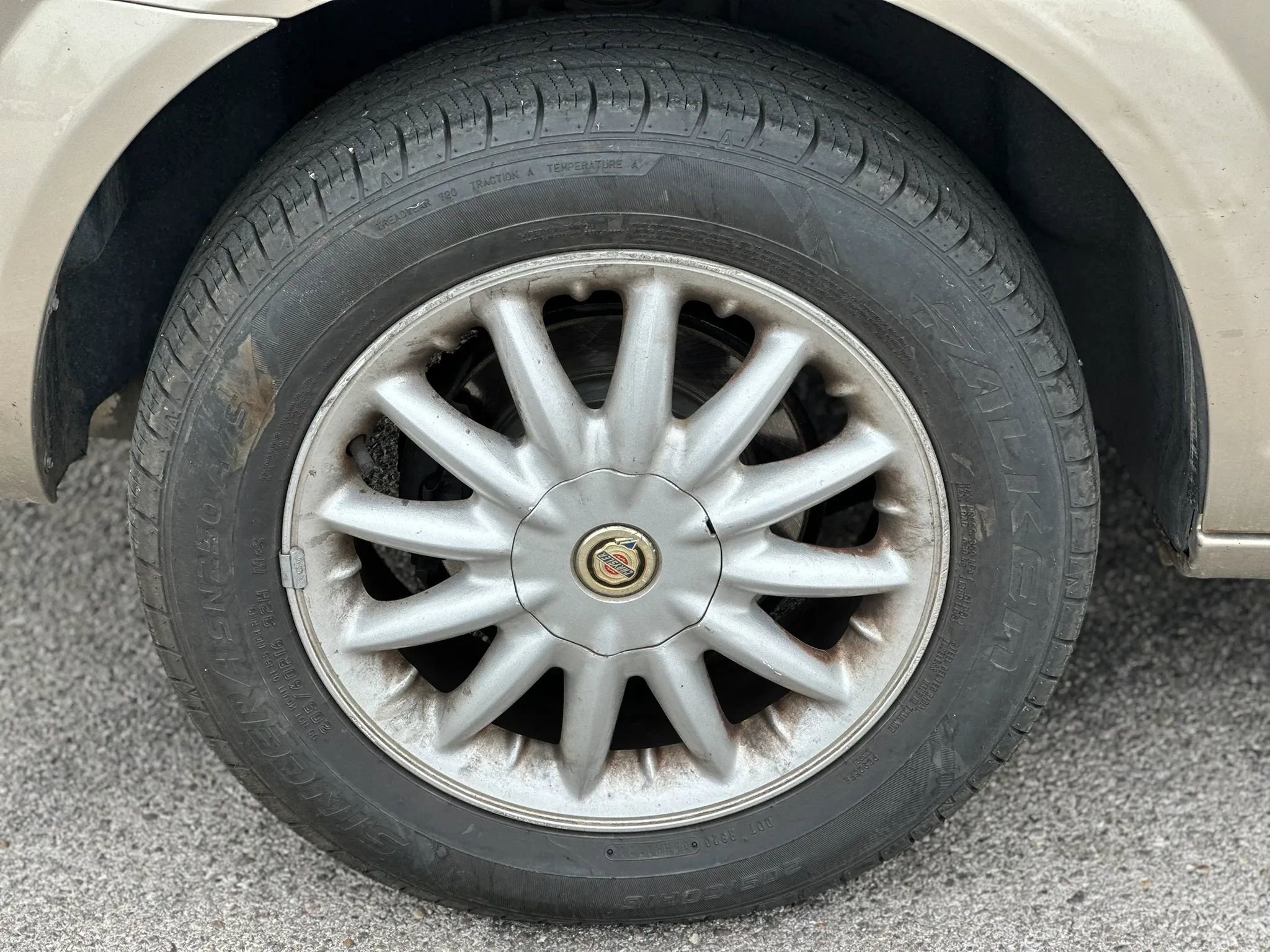 Used 2002 Chrysler Sebring LXi image 24