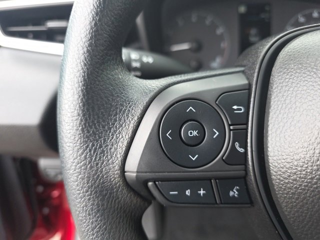 Used 2025 Toyota Corolla LE image 15