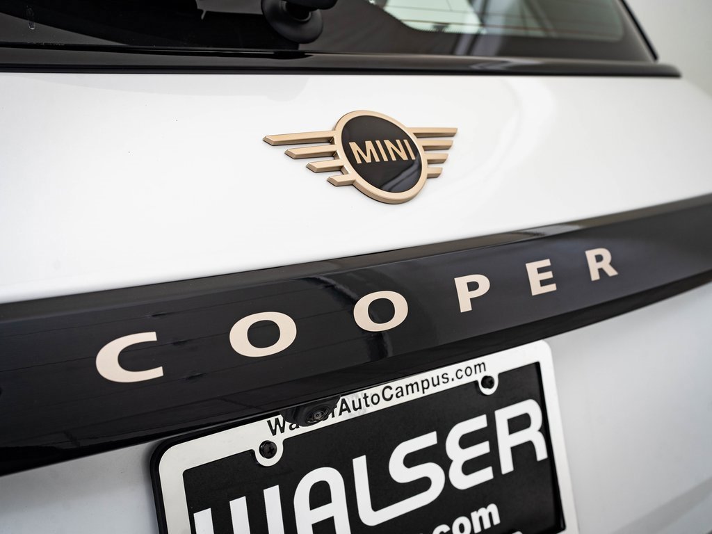 Certified 2025 MINI Cooper 2-Door Hardtop image 9