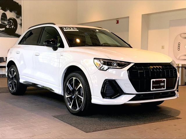 Certified 2025 Audi Q3 2.0T Premium Plus w/ Premium Plus Package AWD/4WD image 1