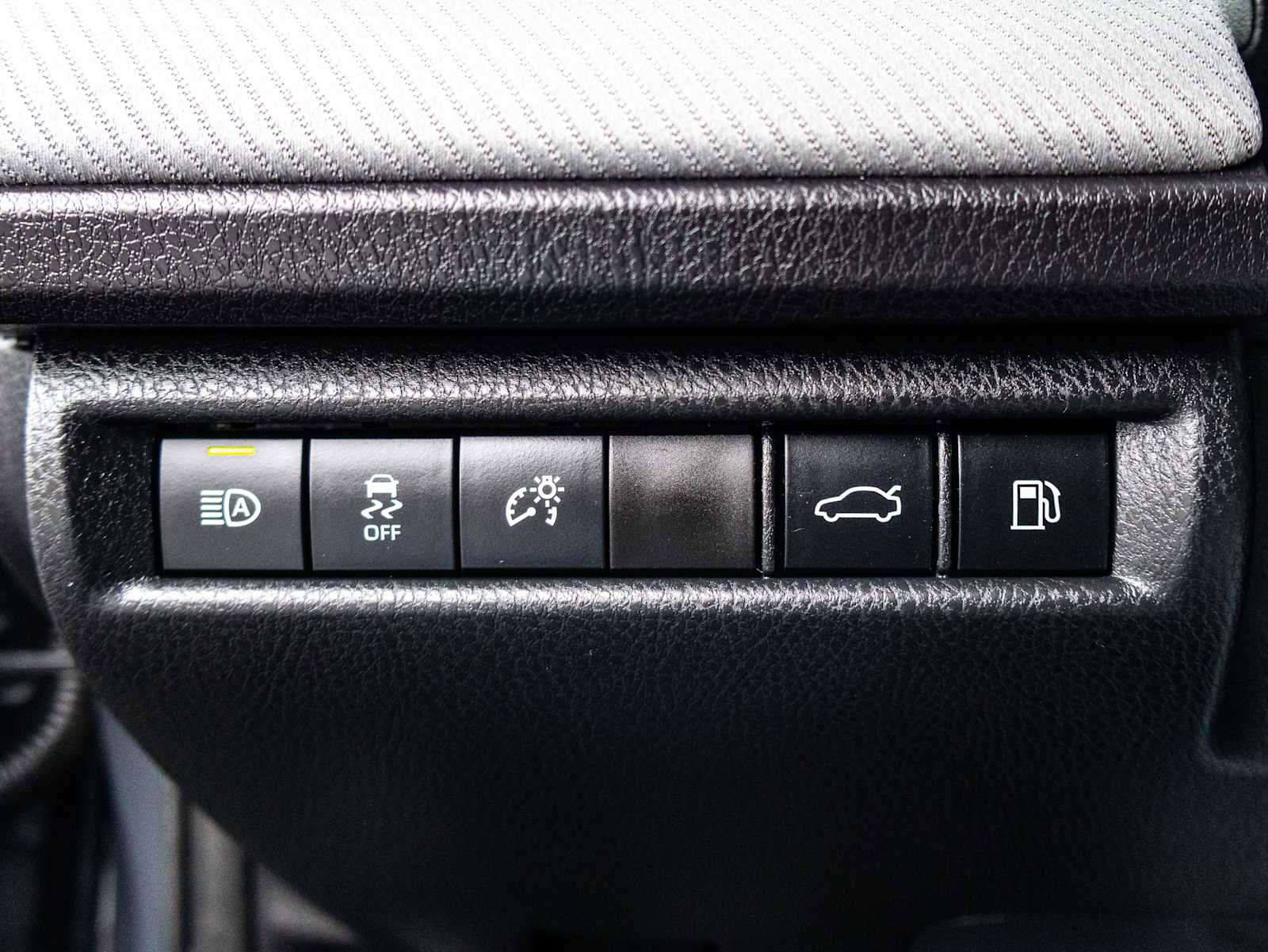 Used 2026 Toyota Camry SE FWD image 45