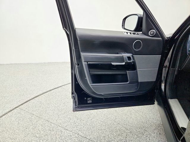 Used 2020 Land Rover Range Rover Sport HST image 25