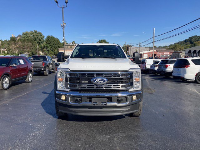 New 2027 Ford F450 XL w/ XL Chrome Package AWD/4WD image 3